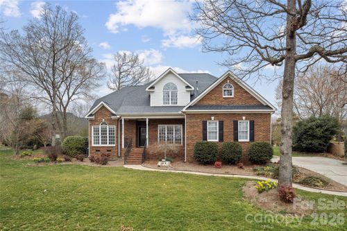 219 Falcon Rdg, Matthews, NC, 28104-4212 | Card Image