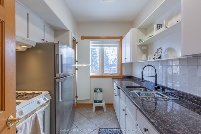 150 Seymour Cres, House other with 7 bedrooms, 4 bathrooms and 4 parking in Windsor ON | Image 17