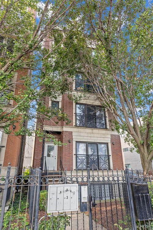 4-2521 Congress Pkwy, Chicago, IL, 60612-4099 | Card Image