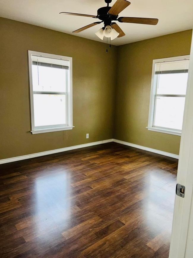 504 N Wildcat Dr, House other with 2 bedrooms, 1 bathrooms and null parking in Wink TX | Image 5