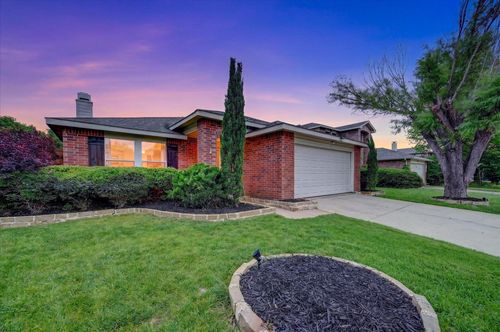 2320 Bradford Pear Dr, Little Elm, TX, 75068-5687 | Card Image