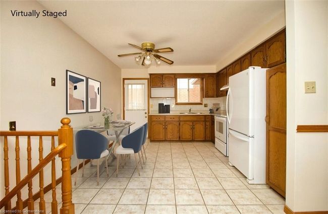 31 Carriagegate Dr, House other with 4 bedrooms, 2 bathrooms and 5 parking in Hamilton ON | Image 5