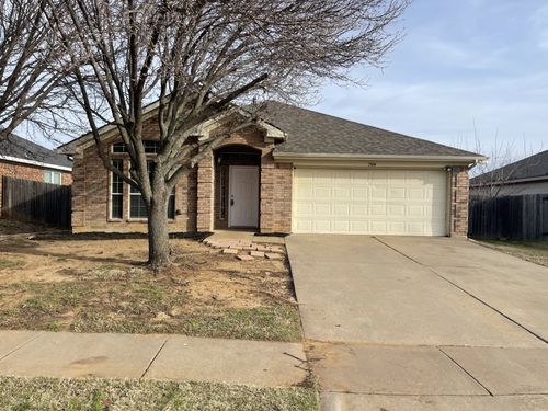 1304 Meadowbrook Ln, Crowley, TX, 76036-3424 | Card Image