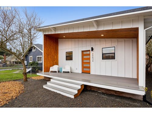 2-4563 Ne 47th Ave, Portland, OR, 97218-1613 | Card Image