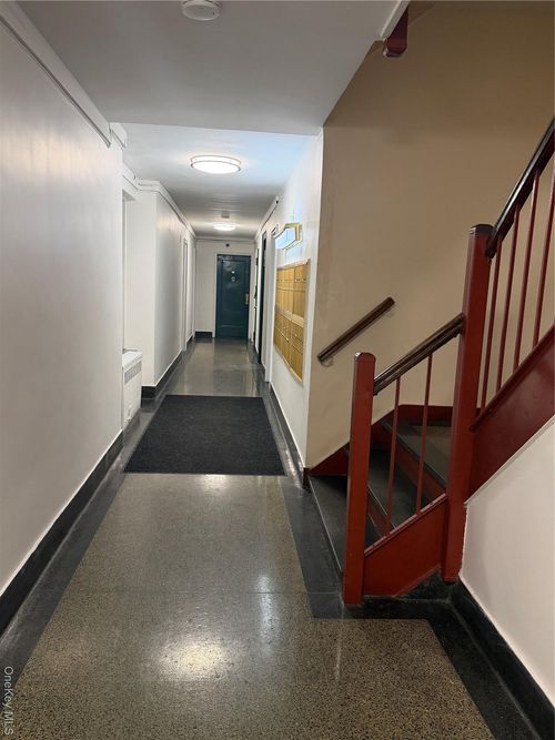 1j-33 82nd Street, New York, NY, 11372 | Card Image