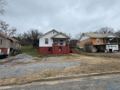 16 Little St, Gadsden, AL, 35904-1416 | Card Image
