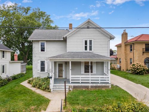122 La Crosse St, Beaver Dam, WI, 53916-1410 | Card Image