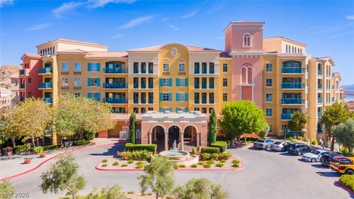 423-30 Strada Di Villaggio, Henderson, NV, 89011-2825 | Card Image