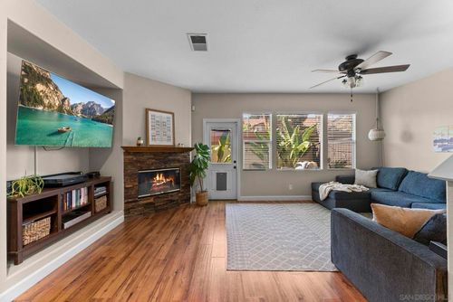 unit-4-625 Sumner Way, Oceanside, CA, 92058-0671 | Card Image