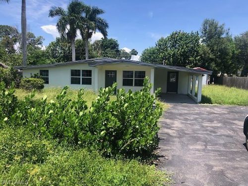 3837 Estey Ave, NAPLES, FL, 34104-4462 | Card Image