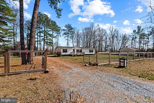 26271 Dogwood Dr, Ruther Glen, VA, 22546-3540 | Card Image