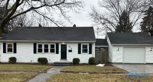 613 W Yeasting St, Gibsonburg, OH, 43431-1276 | Card Image
