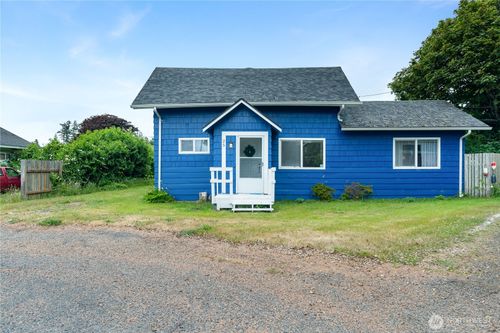 25 Whalebone Way, Aberdeen, WA, 98520-9424 | Card Image