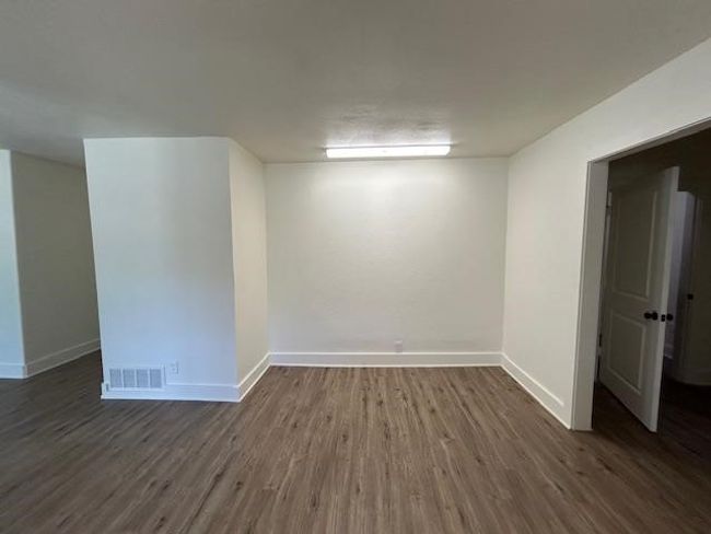 317 W Elm St, House other with 3 bedrooms, 2 bathrooms and null parking in Whitewright TX | Image 11