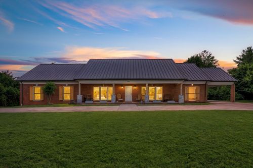 402 Fairway Trl, Springfield, TN, 37172-4012 | Card Image