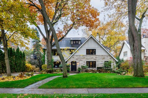 35 Baby Point Crescent, Toronto, ON, M6S2B7 | Card Image