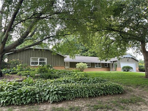 41 Stonecrest Dr, Saint Joseph, MO, 64506-4003 | Card Image