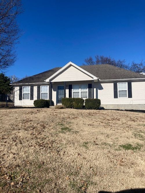 536 Wildwood Dr, Smyrna, TN, 37167-8238 | Card Image