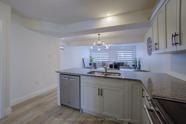 111 Stephenson Way, House attached with 3 bedrooms, 3 bathrooms and 2 parking in Palmerston ON | Image 10