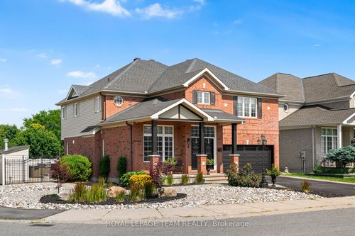 41 Blackshire Cir, Nepean, ON, K2J5M2 | Card Image