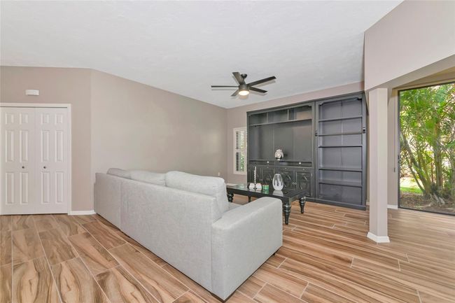 101 - 1712 Starling Dr, Condo with 2 bedrooms, 2 bathrooms and null parking in SARASOTA FL | Image 5