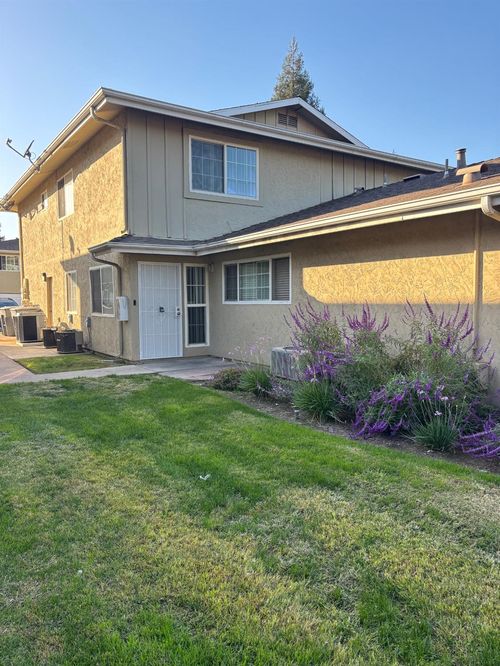 apt-3-2236 Peach Ave, Clovis, CA, 93612-3564 | Card Image