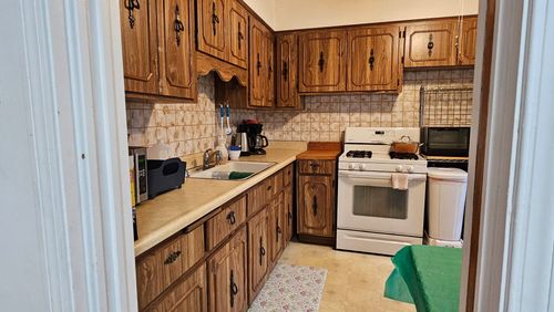 2237 Sunnyside Ave, Westchester, IL, 60154-5223 | Card Image