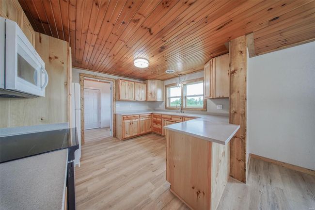 18798 Highway 32, House other with 3 bedrooms, 2 bathrooms and null parking in Licking MO | Image 7