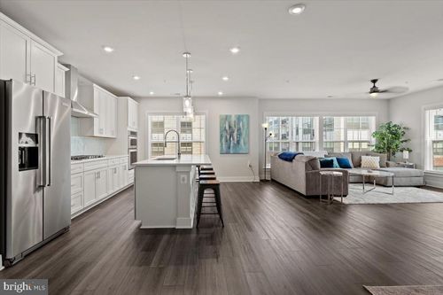 apt-201-106 Saint Ives Pl, OXON HILL, MD, 20745-1456 | Card Image