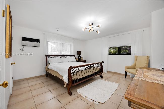 2325 Alhambra Cir, House other with 4 bedrooms, 3 bathrooms and null parking in Coral Gables FL | Image 16