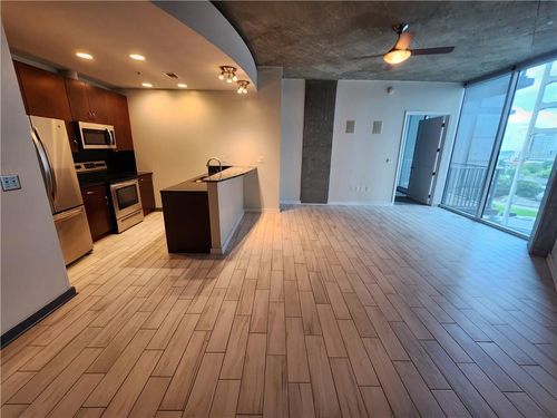 unit-1016-400 W Peachtree St Nw, Atlanta, GA, 30308-3546 | Card Image