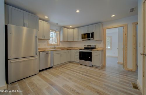 122 Krempa Dr, Caroga Lake, NY, 12032-7749 | Card Image