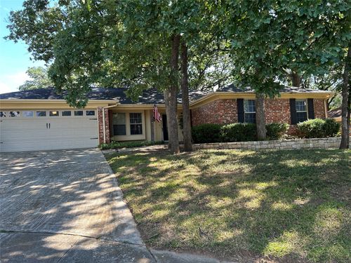 3028 Scenic Hills Ct, Bedford, TX, 76021-2820 | Card Image