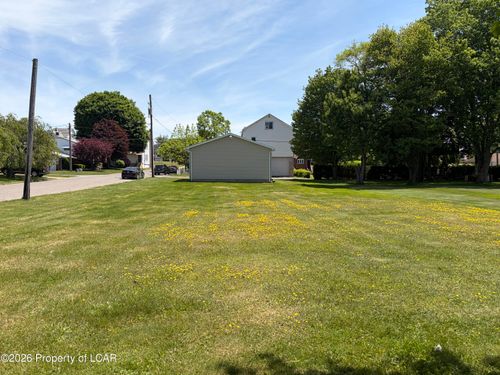 929 N Lincoln Street, Hazleton, PA, 18201 | Card Image
