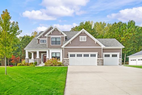 4034 Fox Woods Rd, Saint Joseph, MI, 49085-9164 | Card Image