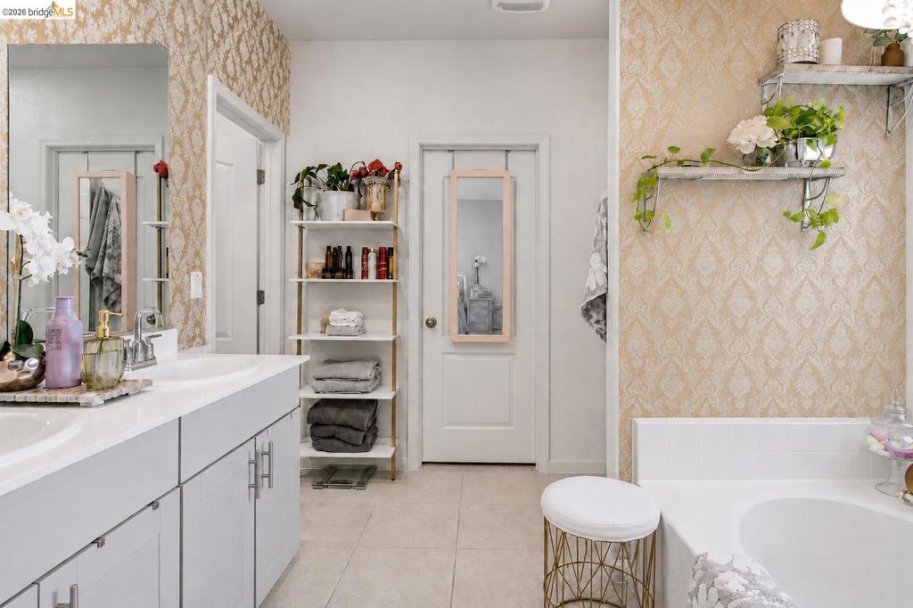 Residential in Plumas Lake 2