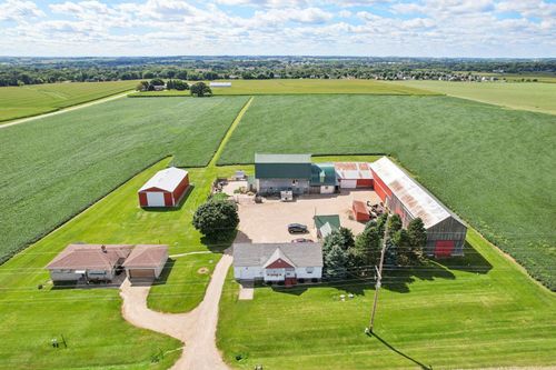 6889 and 6897 North Towne Road, Deforest, WI, 53532 | Card Image