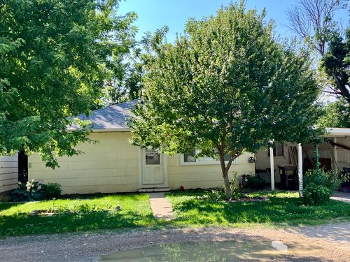513 E Main St, Morrison, IL, 61270-3053 | Card Image