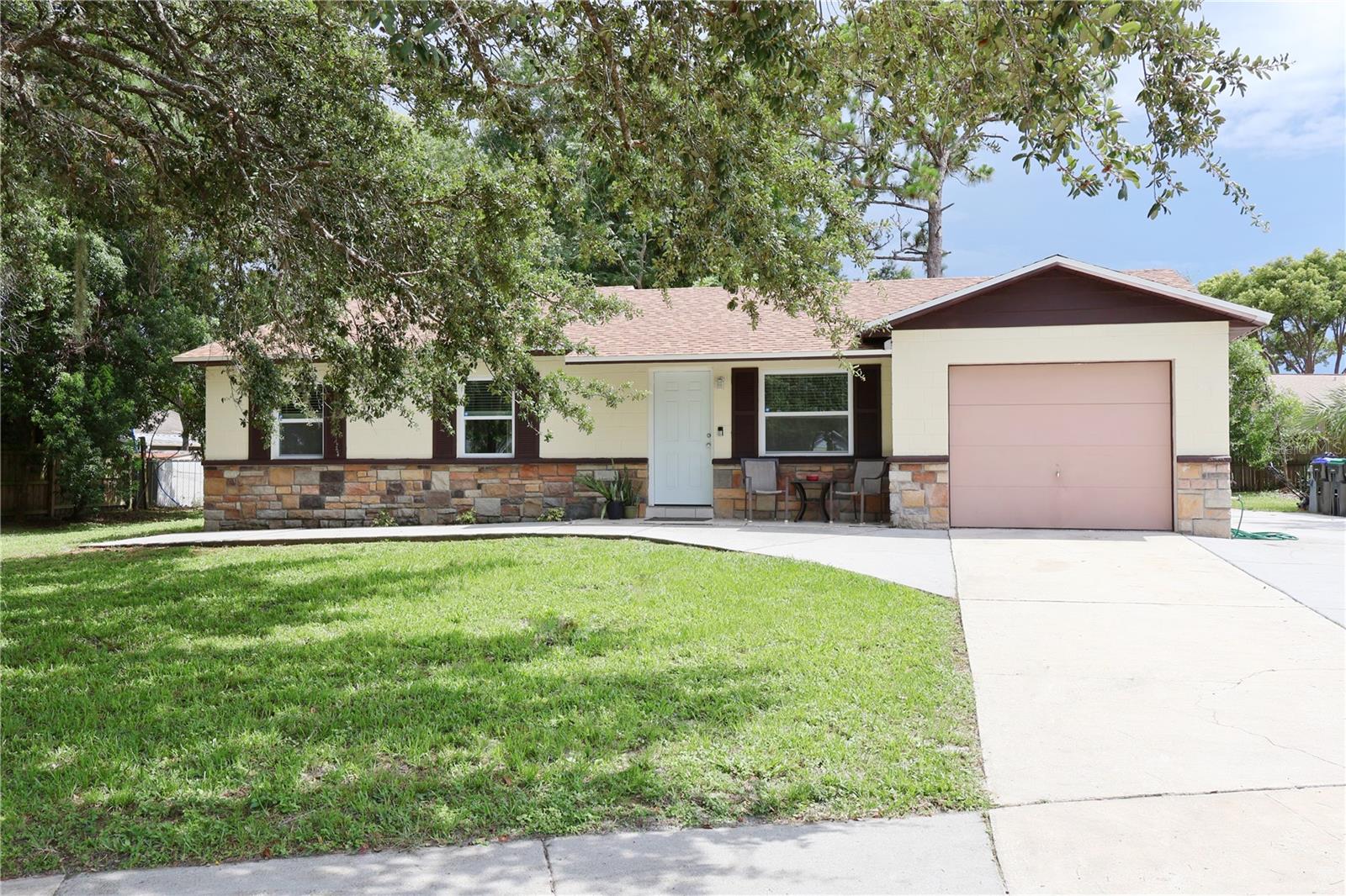 Bowling Green Ct, Orlando, FL 32826
