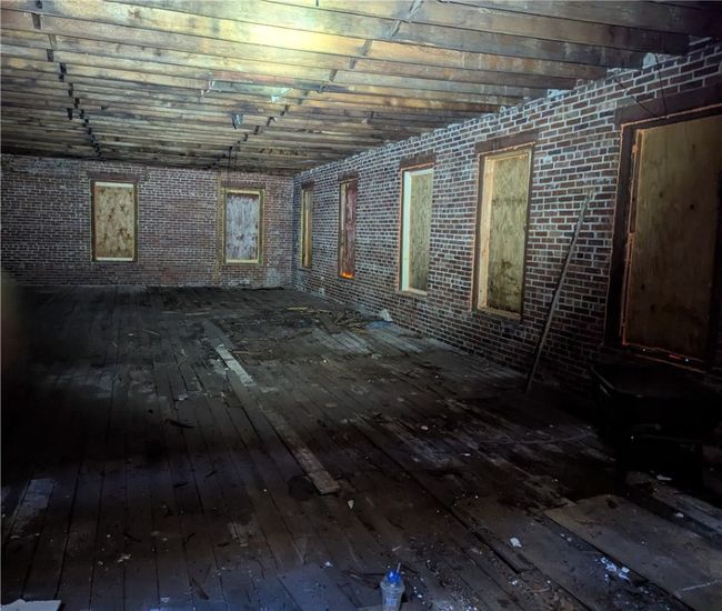 701 N 22 Nd St, Home with 0 bedrooms, 1 bathrooms and 7 parking in Mattoon IL | Image 18
