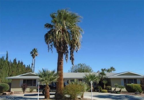 4228 Gaye Ln, Las Vegas, NV, 89108-2027 | Card Image