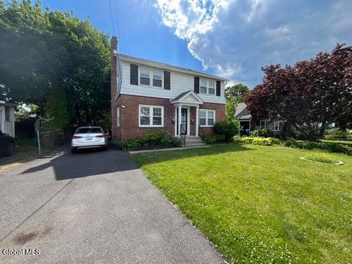 4 Katherine Rd, Colonie, NY, 12205-5106 | Card Image