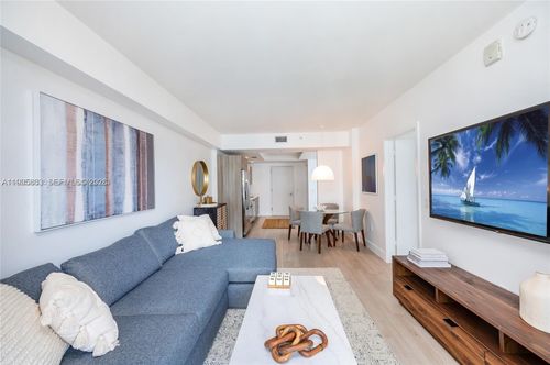 l402-121 Ne 34th St, Miami, FL, 33137-3852 | Card Image