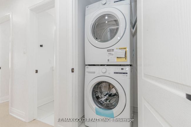 1362 Pharmacy Ave, House other with 5 bedrooms, 3 bathrooms and 3 parking in Scarborough ON | Image 27