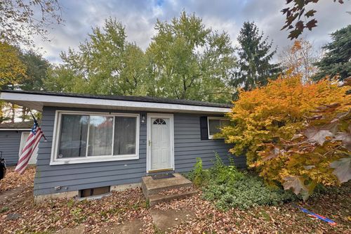 262 Woodlark Dr, Galesburg, MI, 49053-9610 | Card Image