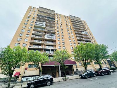 16H - 92-29 Queens Boulevard, Condo with 2 bedrooms, 2 bathrooms and null parking in Rego Park NY | Image 1