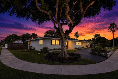 431 Se 5th Ave, Pompano Beach, FL, 33060-8027 | Card Image