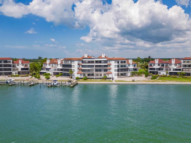 232 - 232 La Peninsula Blvd, Condo with 2 bedrooms, 3 bathrooms and null parking in NAPLES FL | Image 37