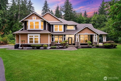 24984 Se 367th Way, Enumclaw, WA, 98022-5813 | Card Image