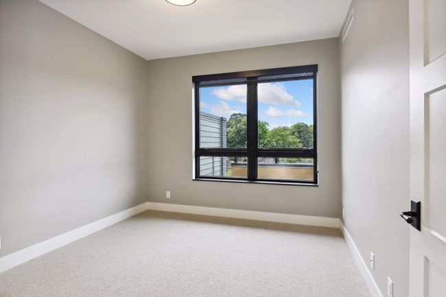 Secondary bedroom | Image 14
